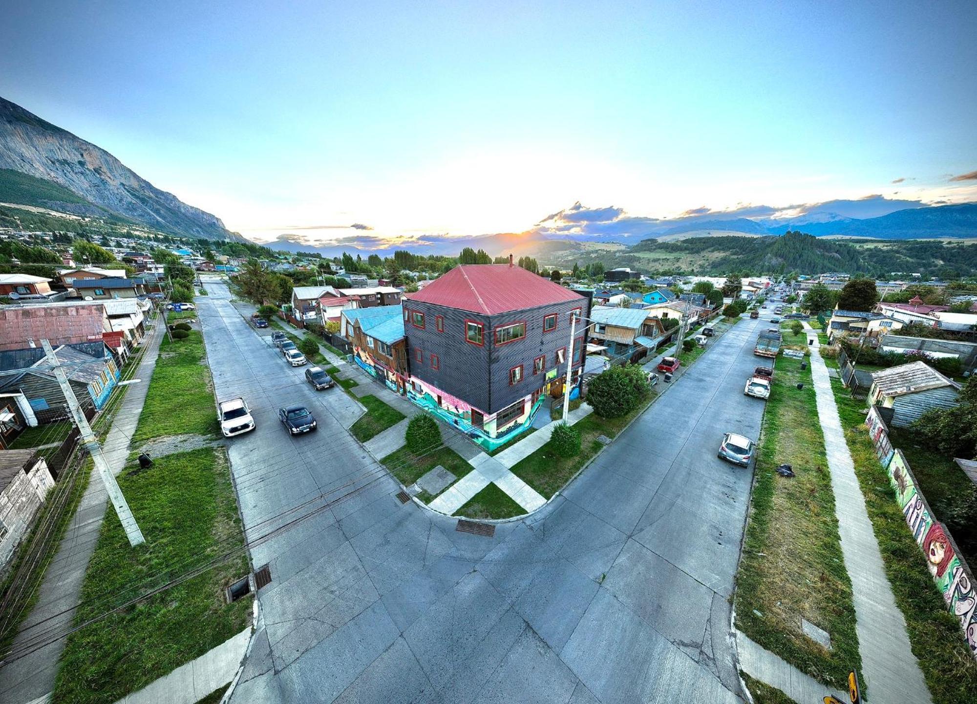 Hostal Esquina Patagonica Coyhaique Extérieur photo